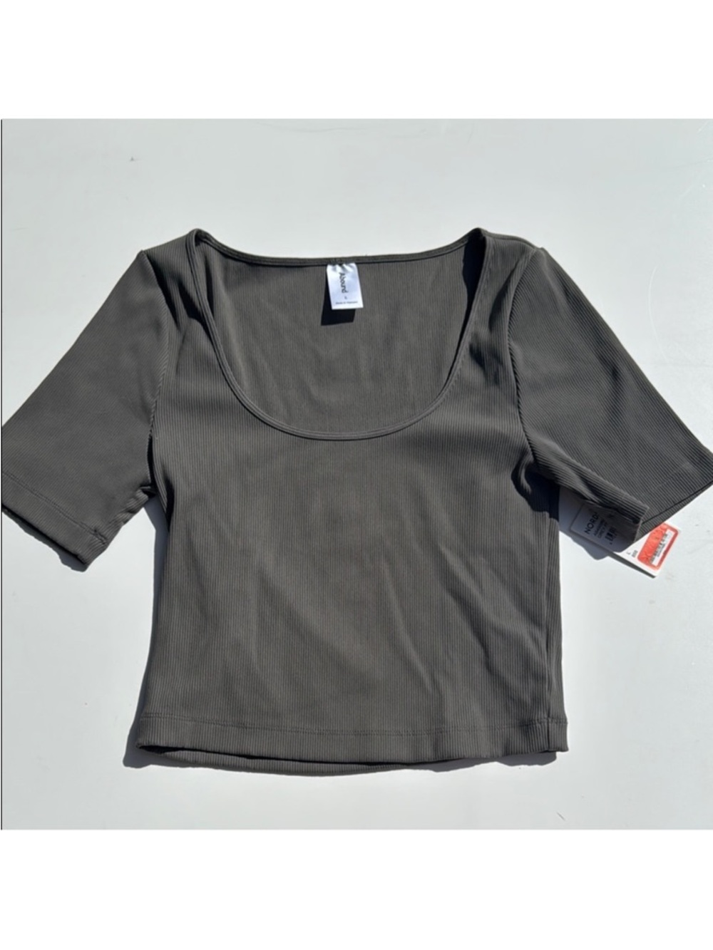 Abound Ribbed Scoop Neck Top Gray Short Sleeve Fitted Tee NWT Size L